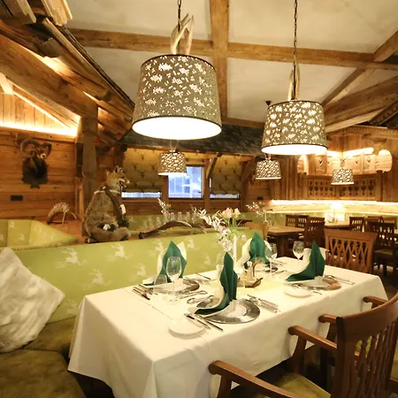 斯罗斯拉克内豪弗酒店 酒店