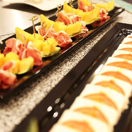 斯罗斯拉克内豪弗酒店 4*